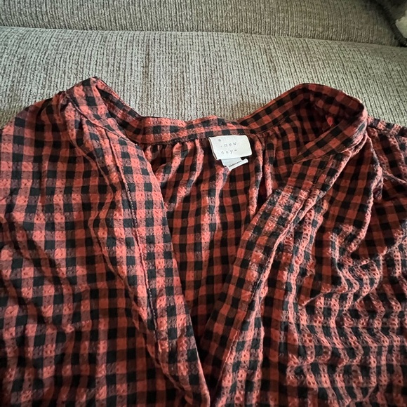 Checkered Blouse - Picture 3 of 4